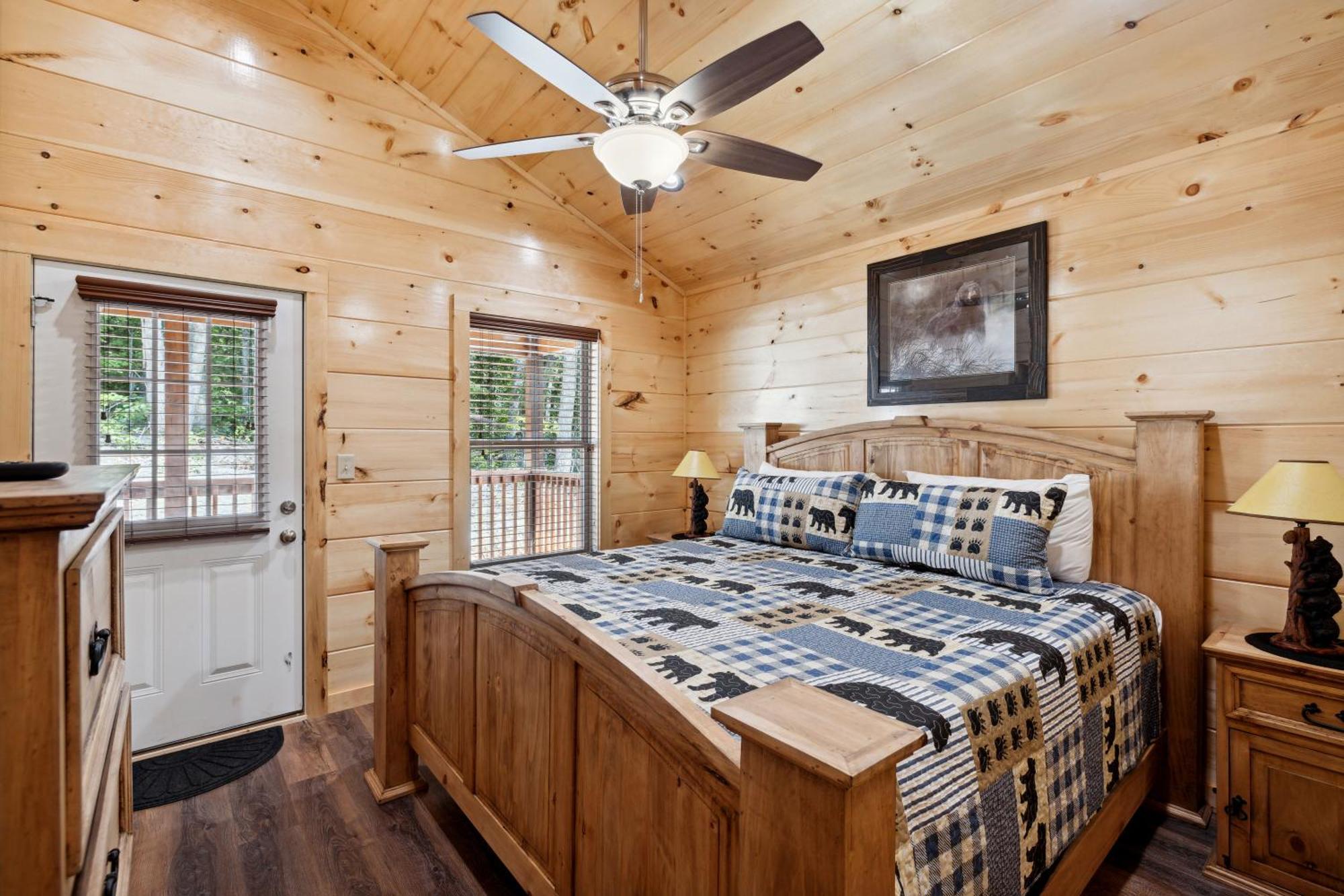 The 3 Bears Is A Newly Built 3 Bedroom Cabin Only 3 Minutes From The Parkway! Pigeon Forge Eksteriør bilde