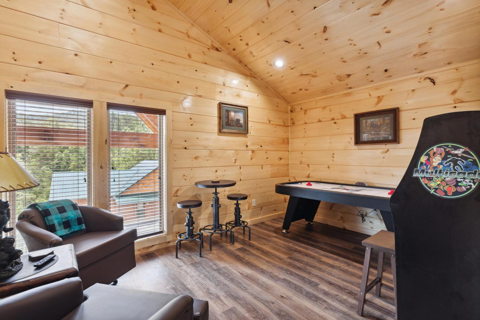 The 3 Bears Is A Newly Built 3 Bedroom Cabin Only 3 Minutes From The Parkway! Pigeon Forge Eksteriør bilde